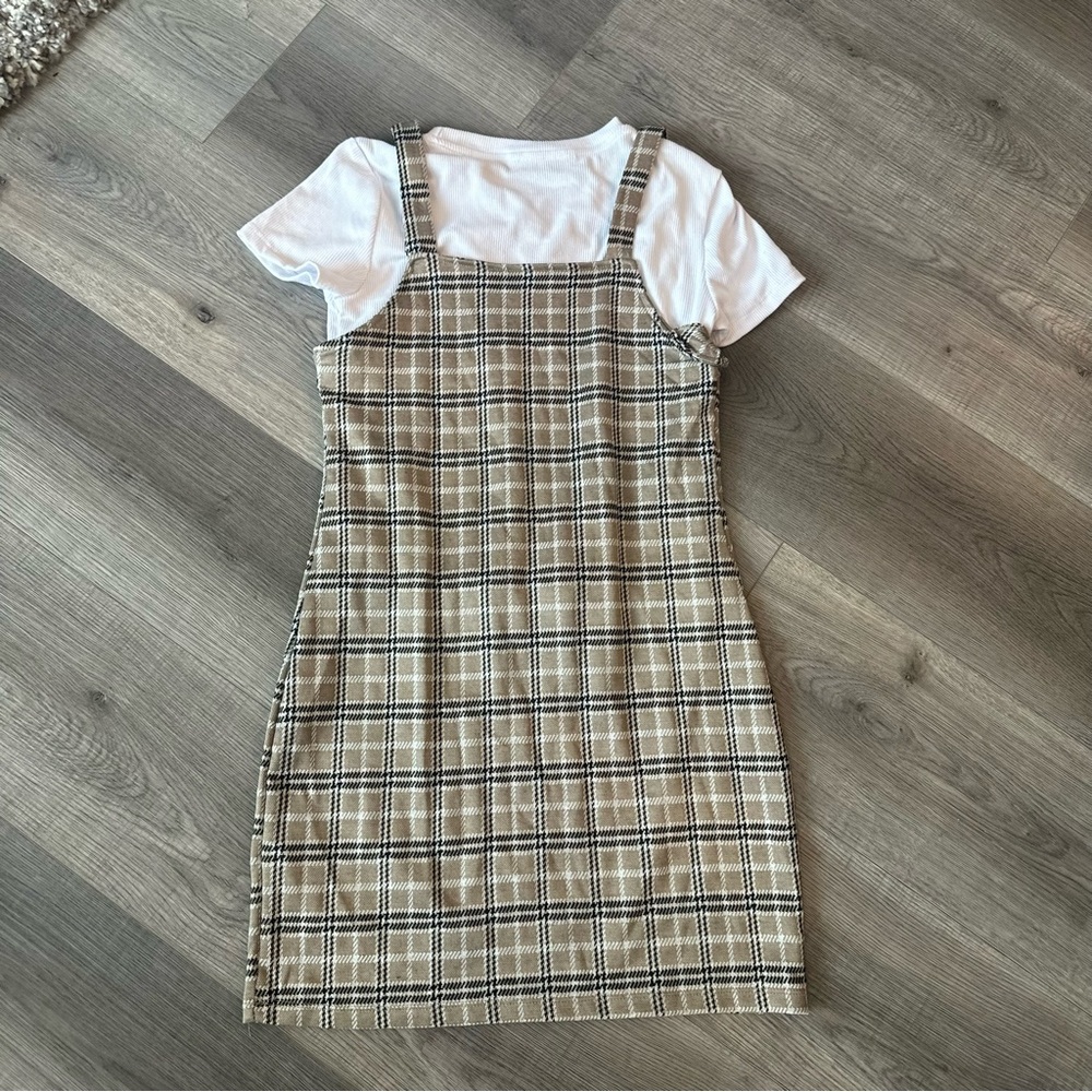3/30$ Girls plaid jumper dress + white shirt set size L (14-16)